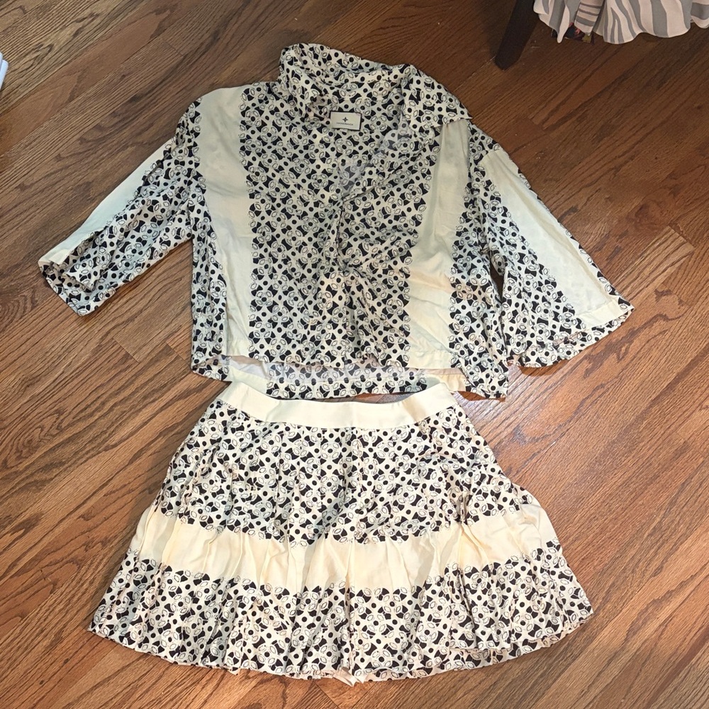 Tuckernuck Black and Cream Skirt Set